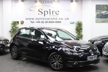 Volkswagen Golf SE NAVIGATION TSI EVO DSG