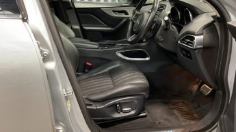 Jaguar F-Pace 2.0 D180 Portfolio SUV 5dr Diesel Auto AWD Euro 6 (s/s) (180 ps)