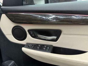 BMW 2 SERIES 2.0 220d Luxury Auto Euro 6 (s/s) 5dr