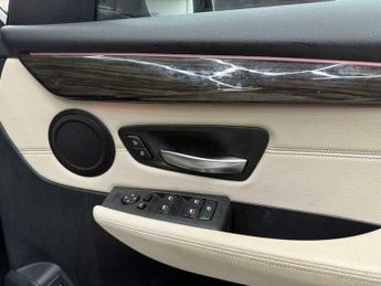 BMW 2 SERIES 2.0 220d Luxury Auto Euro 6 (s/s) 5dr