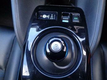 Nissan Leaf 40kWh N-Connecta Auto 5dr