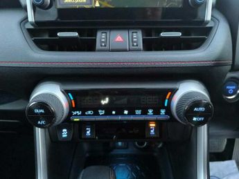 Toyota RAV4 VVT-I DYNAMIC