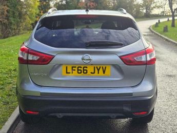 Nissan Qashqai 1.2 DIG-T Tekna XTRON 2WD Euro 6 (s/s) 5dr