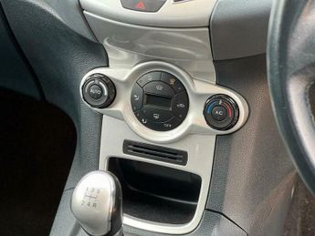 Ford Fiesta 1.6 TDCi Titanium 5dr