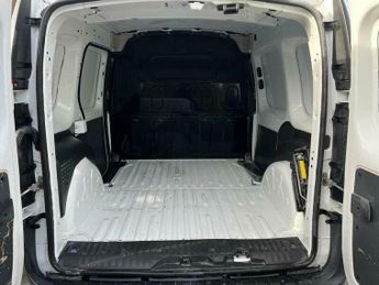 Renault Kangoo ZE ML20 33kWh Business Auto MWB 4dr (i)