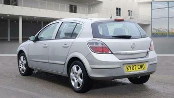 Vauxhall Astra 1.8i 16v Club 5dr