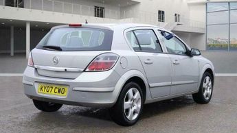 Vauxhall Astra 1.8i 16v Club 5dr