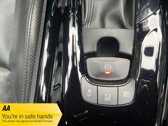 Toyota CHR DESIGN (LEATHER-SAT NAV)