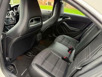 Mercedes-Benz C Class 2.1 CLA200d Sport Coupe 7G-DCT Euro 6 (s/s) 4dr