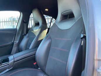 Mercedes A Class 1.3 A 180 AMG LINE EXECUTIVE