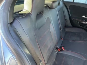 Mercedes A Class 1.3 A 180 AMG LINE EXECUTIVE