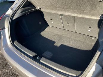 Mercedes A Class 1.3 A 180 AMG LINE EXECUTIVE