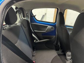 Toyota AYGO VVT-I BLUE