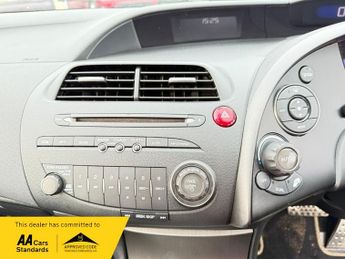 Honda Civic 1.8 i-VTEC ES Hatchback 5dr Petrol Automatic (169 g/km, 138 bhp)