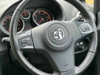 Vauxhall Corsa 1.4 16V SE Auto Euro 5 5dr