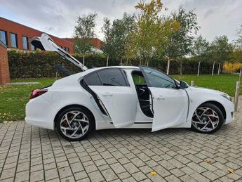 Vauxhall Insignia 2.0 CDTi SRi VX Line Nav Auto Euro 6 5dr