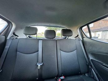 Vauxhall VIVA 1.0i SE Euro 6 5dr (a/c)