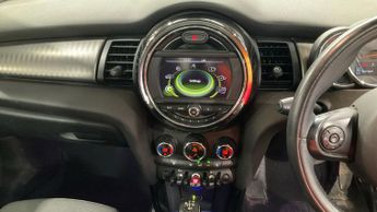 MINI Hatch 1.5 Cooper Hatchback 5dr Petrol Auto Euro 6 (s/s) (136 ps)