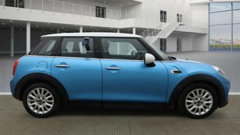 MINI Hatch 1.5 Cooper Hatchback 5dr Petrol Auto Euro 6 (s/s) (136 ps)