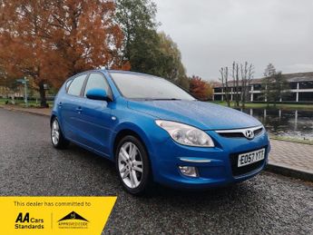 Hyundai I30 1.6 Premium Hatchback 5dr Petrol Auto Euro 4 (120 bhp)
