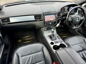 Volkswagen Touareg V6 R-LINE TDI BLUEMOTION TECHNOLOGY