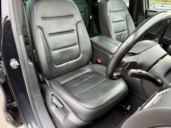 Volkswagen Touareg V6 R-LINE TDI BLUEMOTION TECHNOLOGY