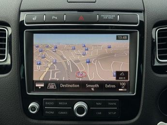 Volkswagen Touareg V6 R-LINE TDI BLUEMOTION TECHNOLOGY