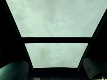 Volkswagen Touareg V6 R-LINE TDI BLUEMOTION TECHNOLOGY