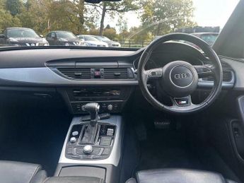 Audi A6 Avant 2.0 TDI ultra S line S Tronic Euro 6 (s/s) 5dr