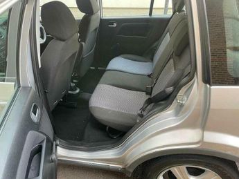 Ford Fusion 1.6 Zetec Hatchback 5dr Petrol Automatic (179 g/km, 99 bhp)