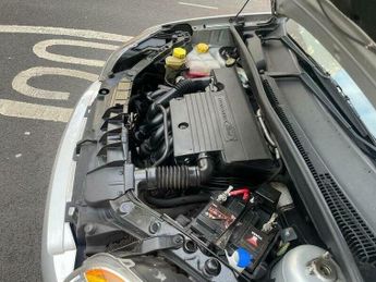 Ford Fusion 1.6 Zetec Hatchback 5dr Petrol Automatic (179 g/km, 99 bhp)