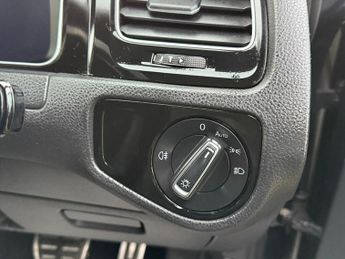 Volkswagen Golf 1.4 TSI 8.7kWh GTE Advance Hatchback 5dr Petrol Plug-in Hybrid D