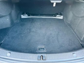 Mercedes E220 E 220 D AMG LINE PREMIUM