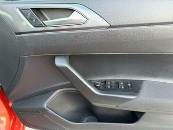 Volkswagen Polo 1.0 TSI SEL DSG Euro 6 (s/s) 5dr