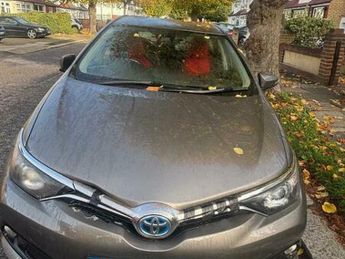 Toyota Auris 1.8 VVT-h Business Edition CVT Euro 6 (s/s) 5dr (Safety Sense)