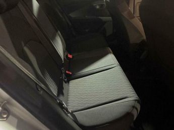 SEAT Leon 1.6 TDI CR SE DSG Euro 5 (s/s) 5dr