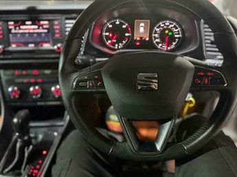 SEAT Leon 1.6 TDI CR SE DSG Euro 5 (s/s) 5dr