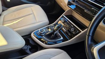 BMW 2 SERIES 2.0 220d Luxury MPV 5dr Diesel Auto xDrive Euro 6 (s/s) (190 ps)