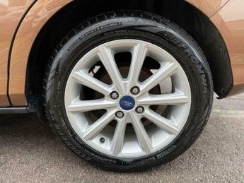 Ford B-Max 1.6 Titanium Powershift Euro 5 5dr