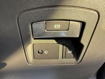 Land Rover Range Rover Velar R-DYNAMIC S