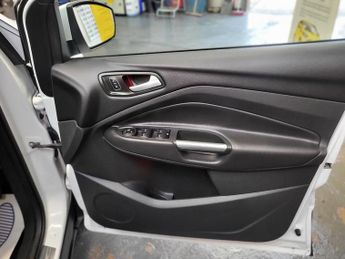 Ford Kuga TITANIUM X TDCI