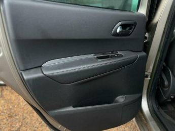 Peugeot 3008 2.0 h e-HDi EGC 4WD Euro 5 (s/s) 5dr