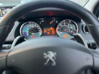 Peugeot 3008 2.0 h e-HDi EGC 4WD Euro 5 (s/s) 5dr