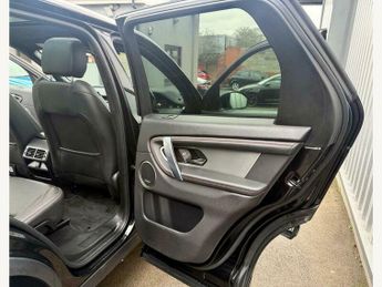 Land Rover Discovery Sport R-DYNAMIC HSE