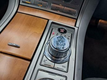 Jaguar XF 2.7d V6 Luxury Auto Euro 4 4dr