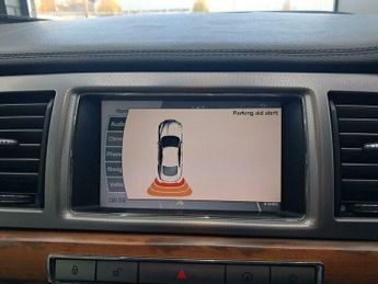 Jaguar XF 2.7d V6 Luxury Auto Euro 4 4dr