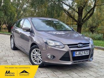 Ford Focus 1.6 Titanium Hatchback 5dr Petrol Manual Euro 5 (125 ps)
