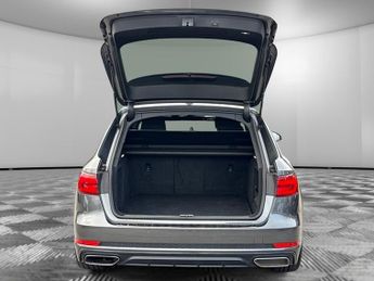 Audi A4 AVANT TDI S LINE BLACK EDITION