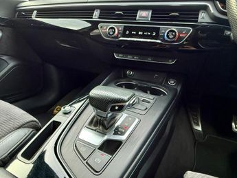 Audi A4 AVANT TDI S LINE BLACK EDITION