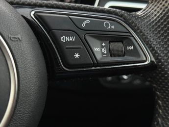 Audi A4 AVANT TDI S LINE BLACK EDITION